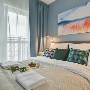 okecie-airport-studio-bakalarska-2-po-serviced-apartments.warsawhotelspoland.com/